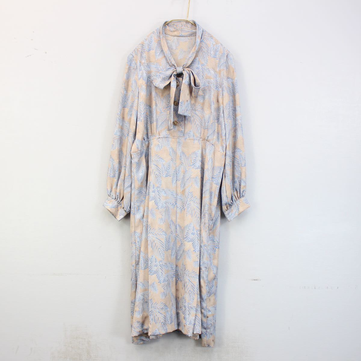 RETRO VINTAGE PATTERNED ALL OVER RIBBON TIE ONE PIECE/レトロ古着総柄リボンタイワンピース