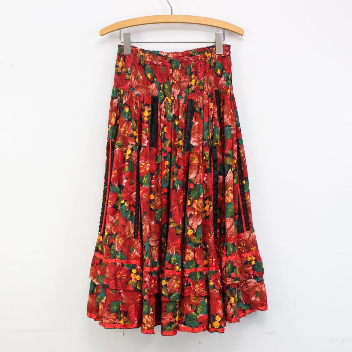 EU VINTAGE FLOWER PATTERNED FRILL DESIGN LONG SKIRT EU VINTAGE FLOWER PATTERNED FRILL DESIGN LONG SKIRT
