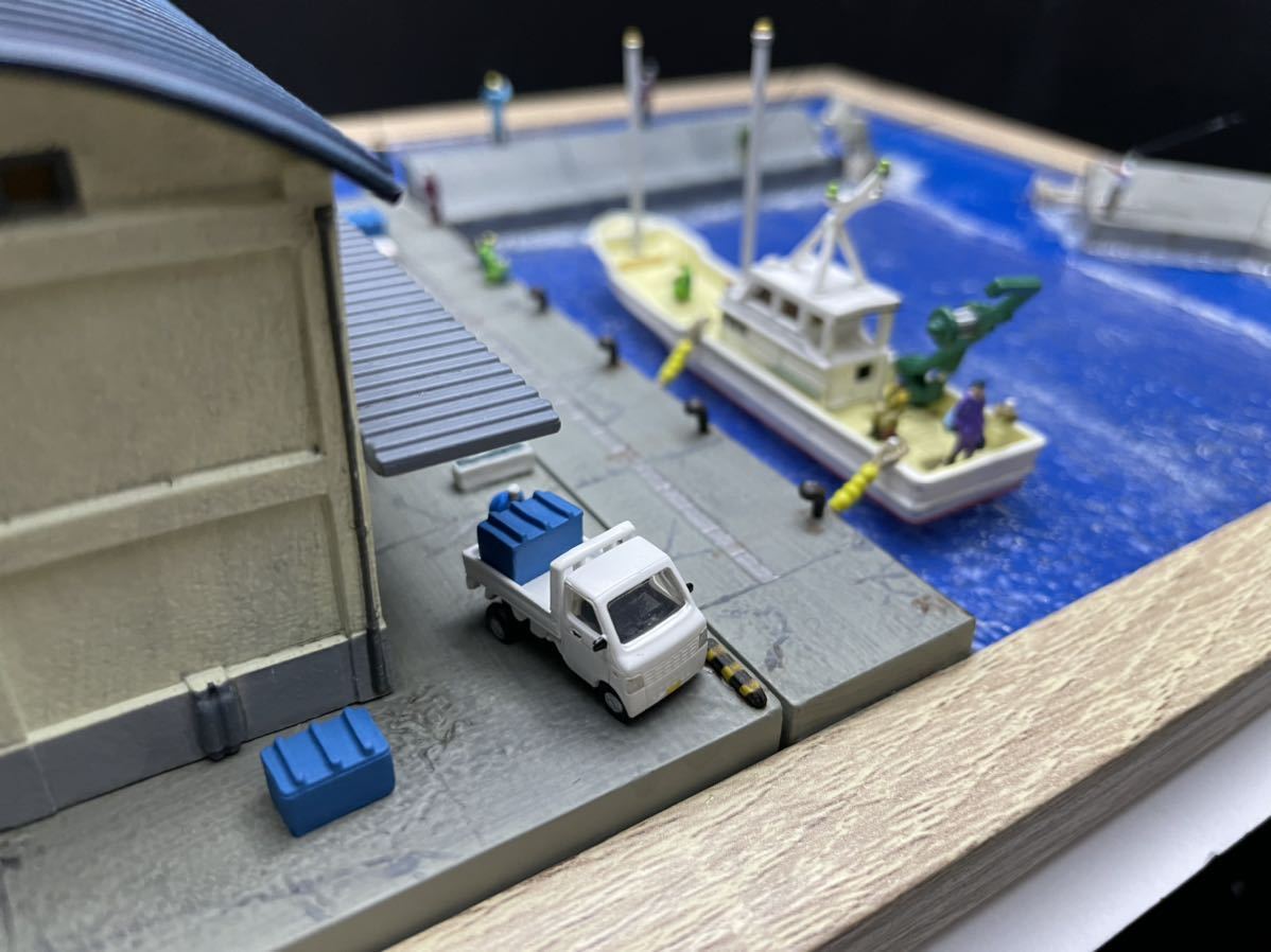 漁港の釣り人ジオラマ レジン 海 漁船 鉄道模型 漁港の釣り人ジオラマ レジン 海 漁船 鉄道模型