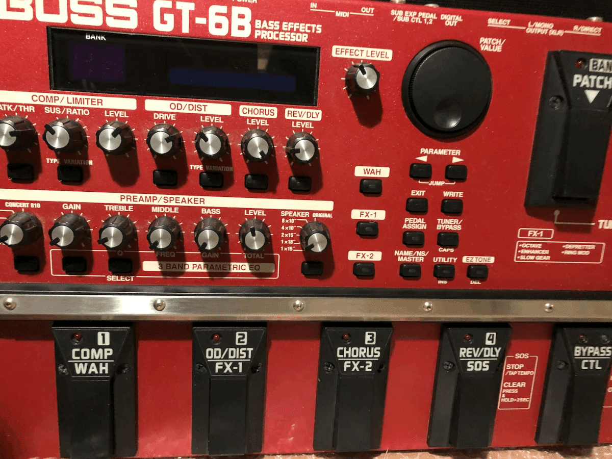 BOSS ベース用マルチエフェクター ME-6B