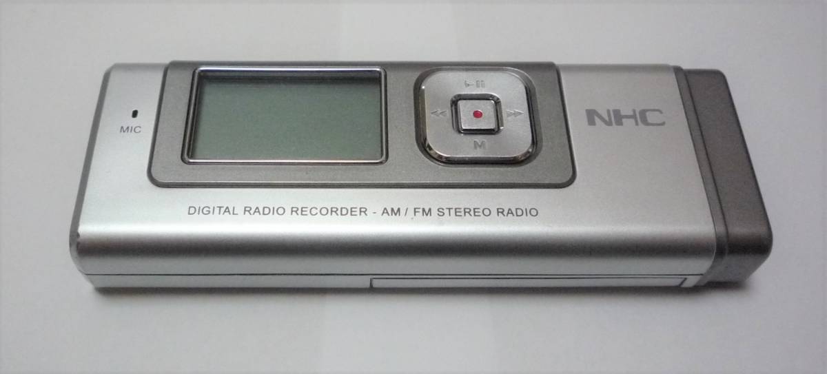 NHC デジタルラジオレコーダー DR-A4160 (最大16時間録音、ボイスレコーダー機能搭載、時計内蔵) _画像2