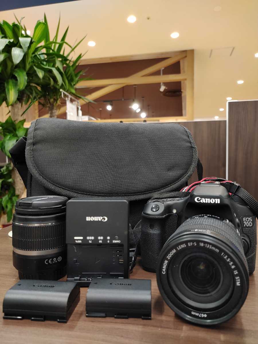 Canon EOS 70D(W) Wズームキット SIGMA レンズ2本付き-