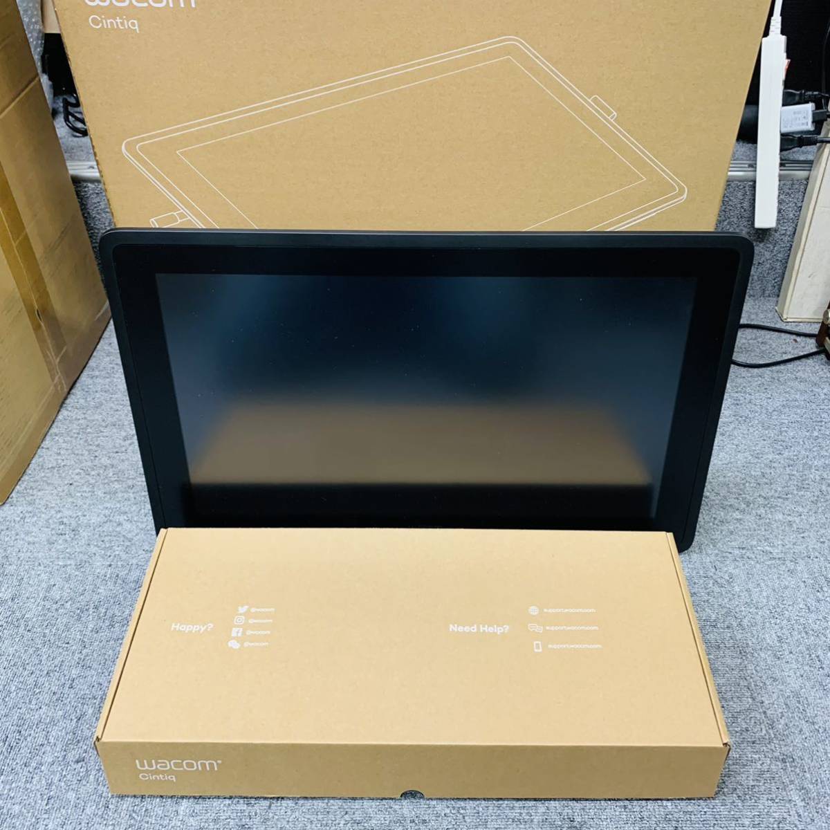 高質で安価高質で安価液タブ Wacom Cintiq 22 FHD DTK2260K1D