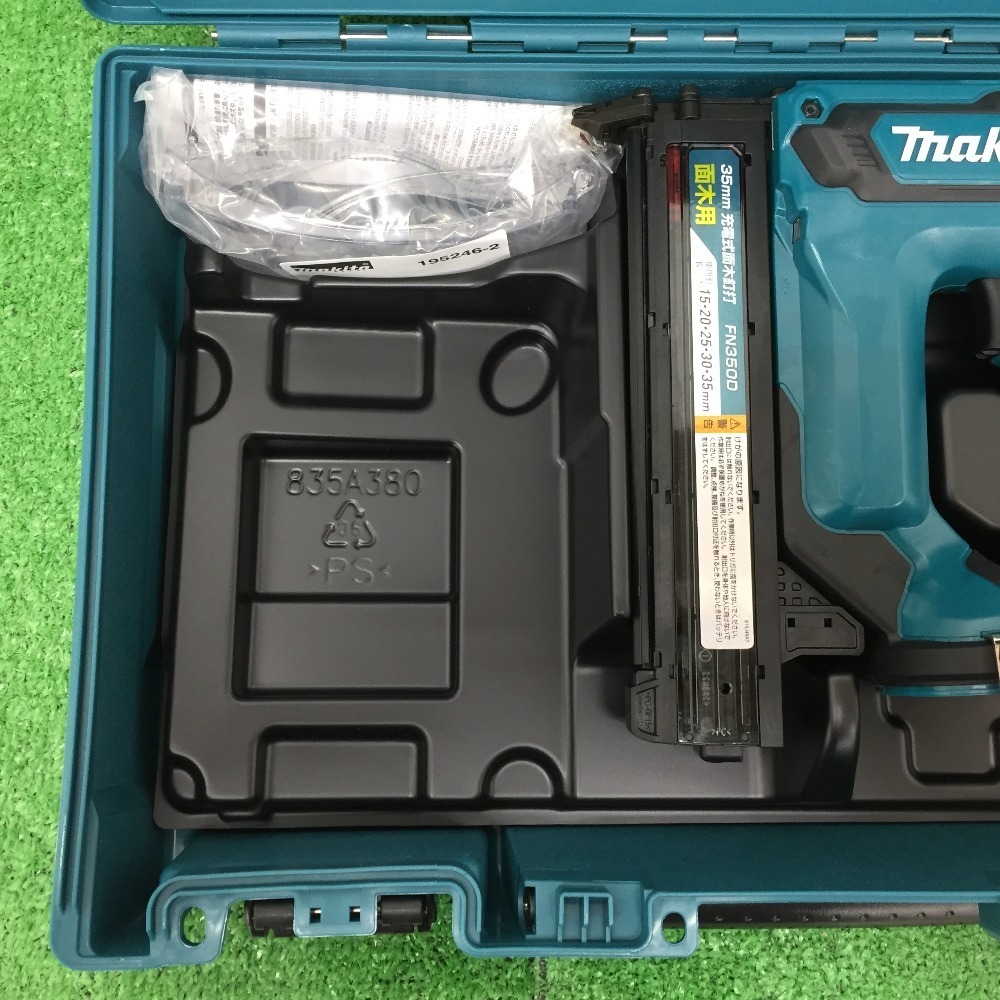 未使用品 makita (マキタ) 18V対応 35mm 充電式面木釘打 フィニッシュ