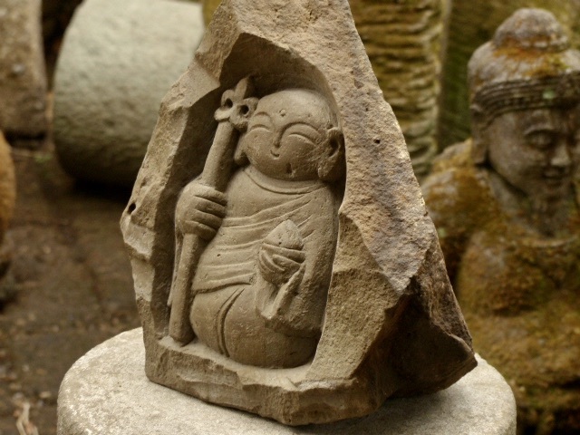 錫杖地蔵様の石像h31cm/10kg 地蔵菩薩 お地蔵さん 仏像 石仏 庭石 0326