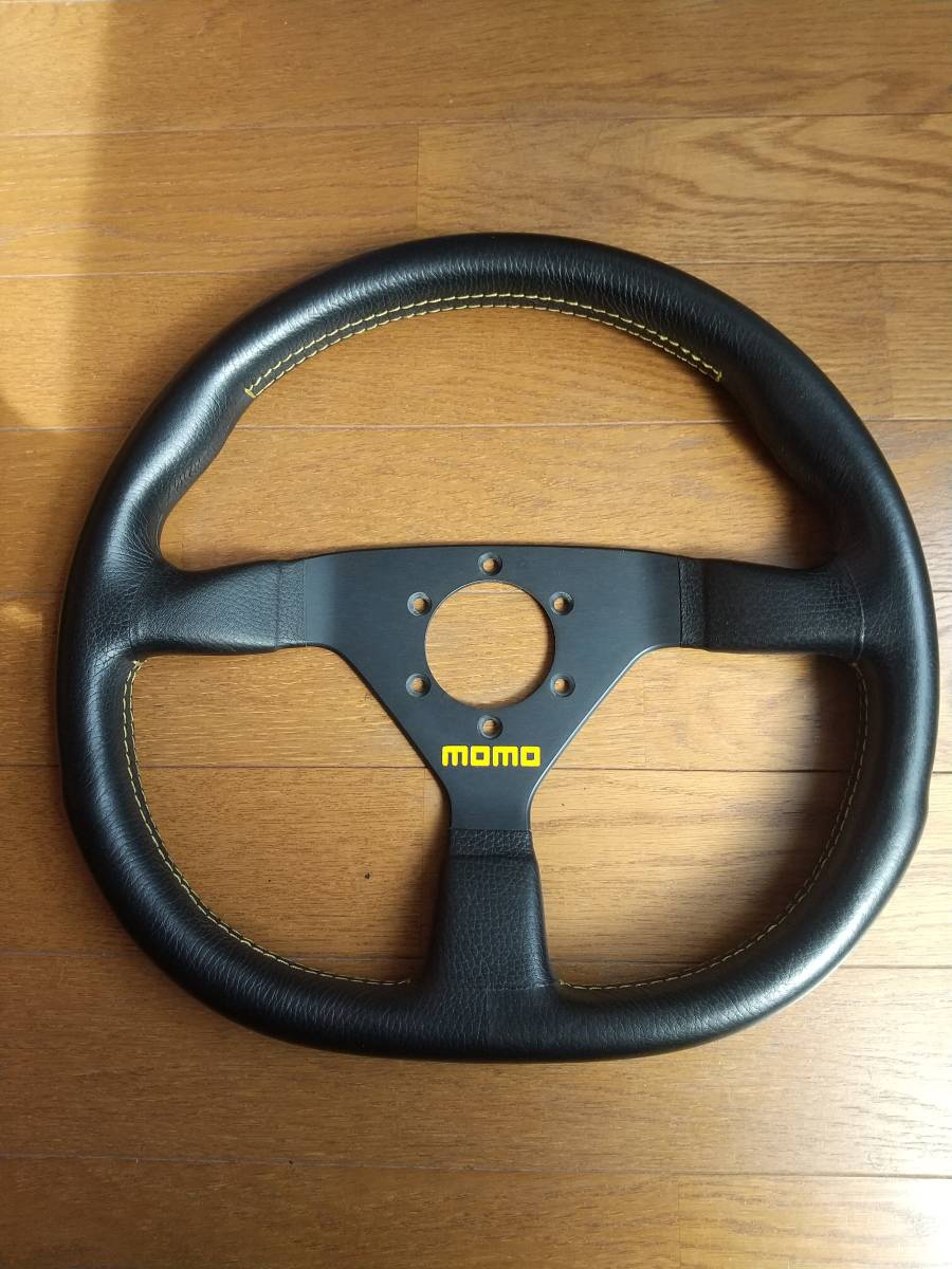 美品 モモ D型 フォーミュラ ウーノ レザーステアリング MOMO FORMULA
