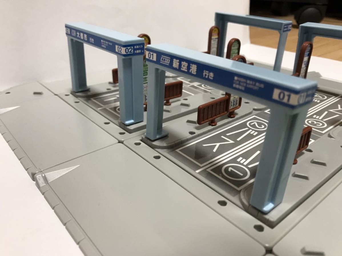 2024高い素材 希少!!完品!! トミカタウン タクシー乗り場 バス乗り場 バス停 トミカタウン、トミカワールド