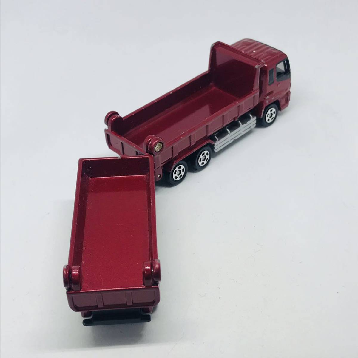 トミカ いすゞ いすず ISUZU ギガ フルトレーラー ロングトミカ トミカ いすゞ いすず ISUZU ギガ フルトレーラー ロングトミカ