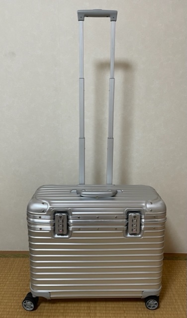 RIMOWA TOPAS PILOT 34L(リモワ トパーズ パイロット 34L)92350004
