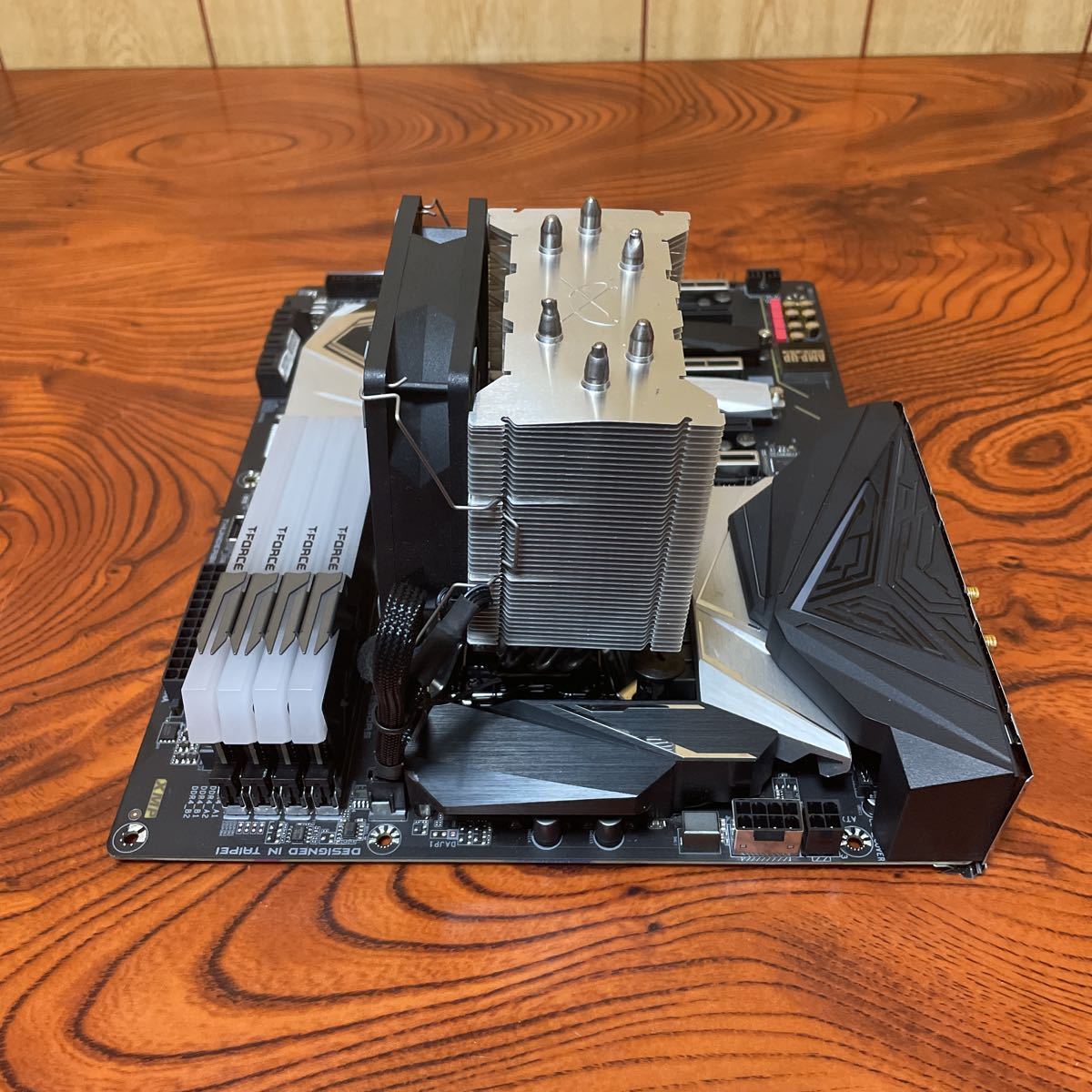 マザーボード GIGABYTE Z390 DESIGNARE +Core i7-9700k+Team Group