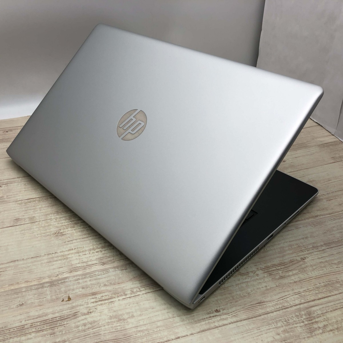 Hewlett-Packard ProBook 470 G5 Core i5 8250U 1.60GHz/8GB/500GB
