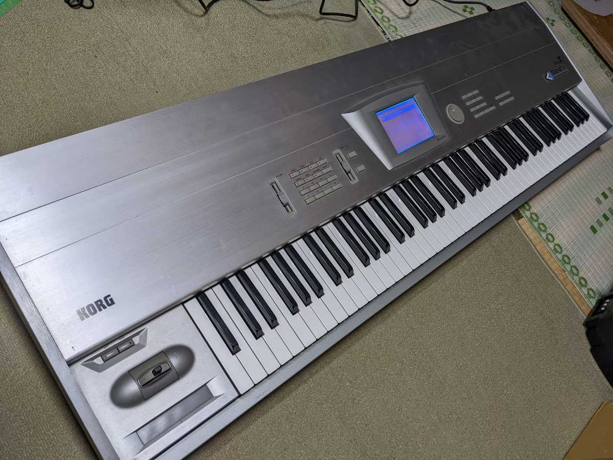 ビタミンカラーのハーモニー KORG TRINITY PLUS 61鍵盤シンセサイザー