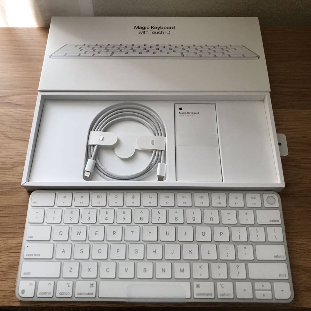 リバーシブルタイプ Apple Magic Keyboard US配列 MLA22LL/A - 通販 - motelparati.com.br