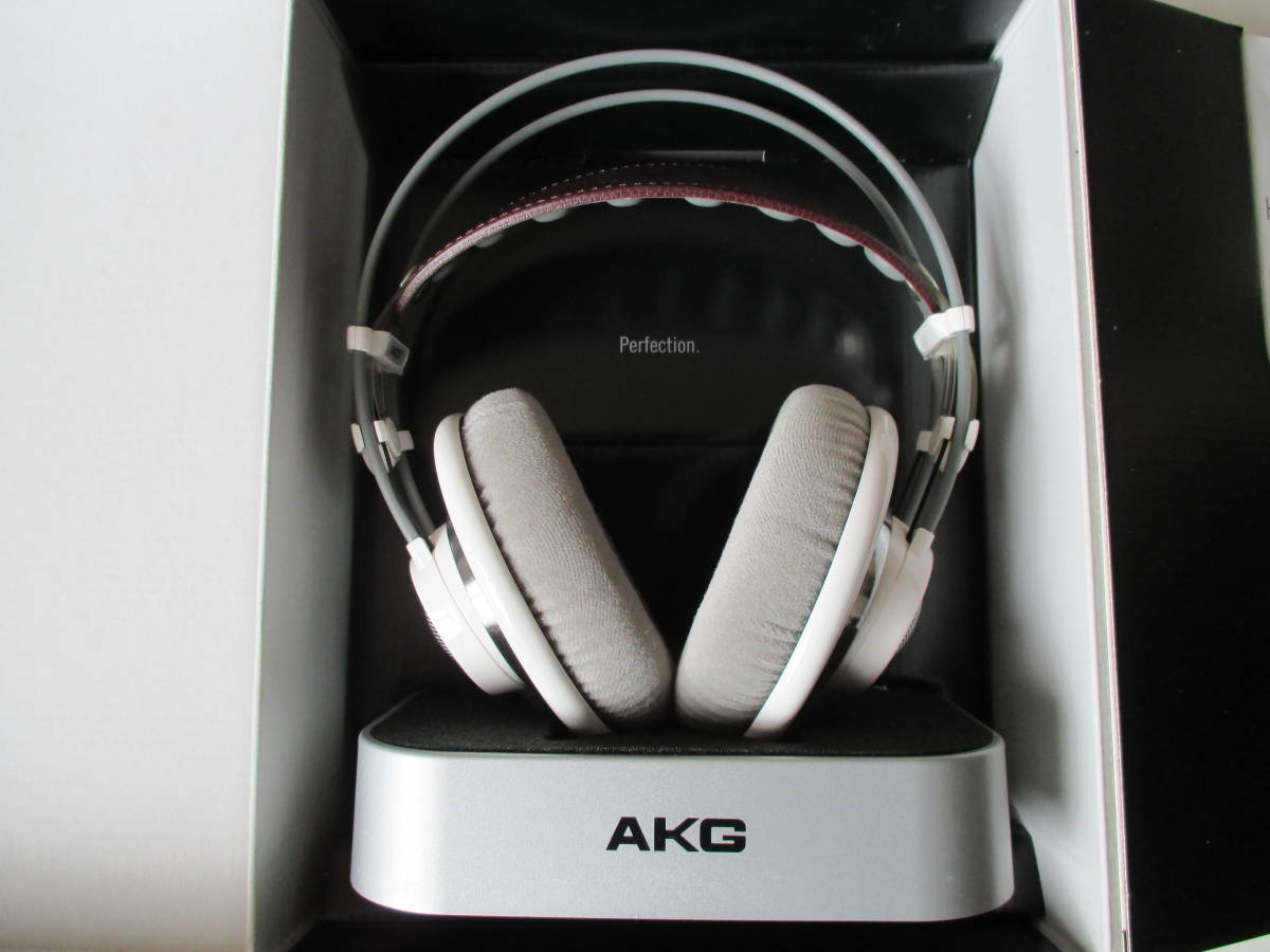 AKG K701オープン型ヘッドフォン オーストリア製