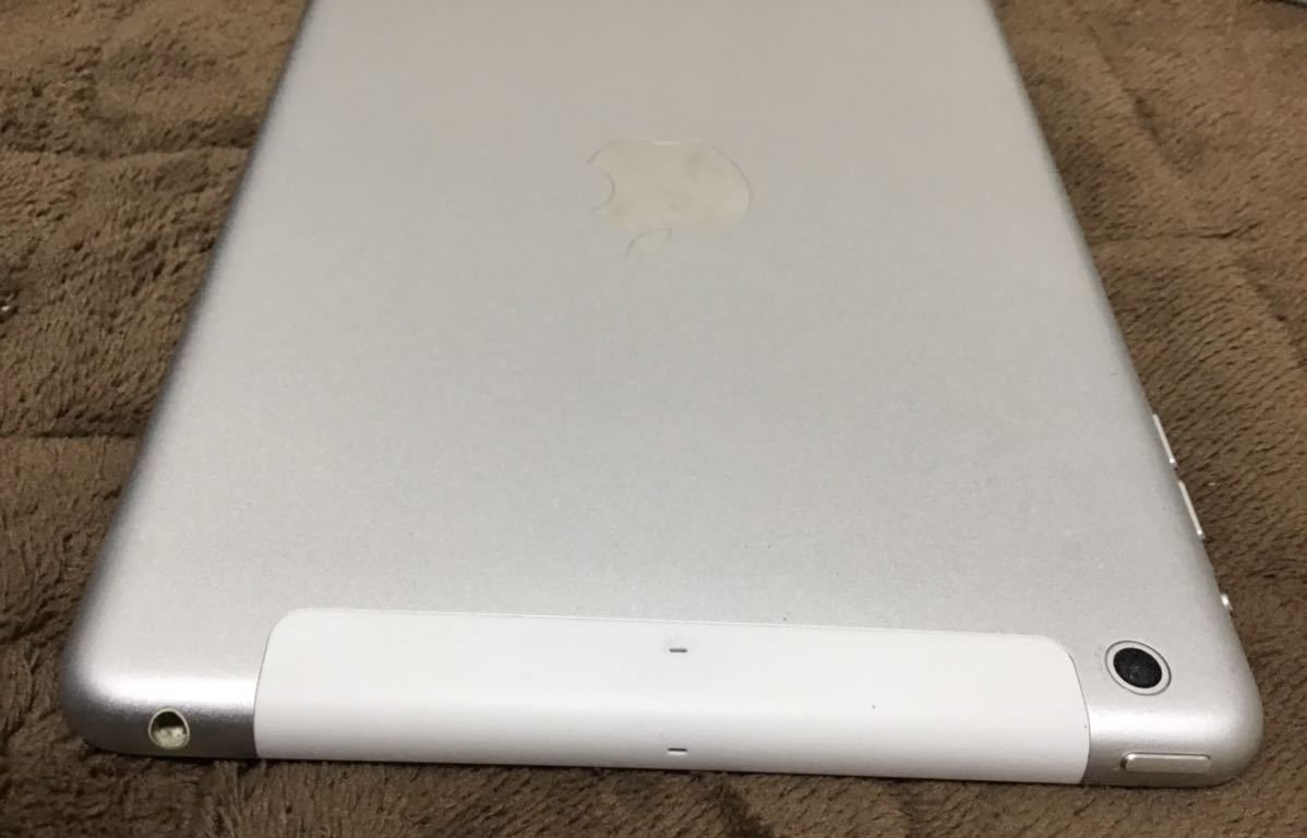 iPad mini 2 16GB 第2世代7.9インチ シルバー A1489 ME814 J/apple