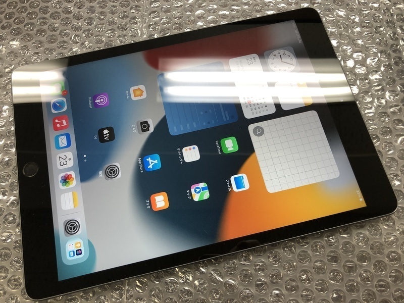 CF172 Apple iPad (第8世代) 32GB スペースグレイ Wi-Fiモデル ic.sch.id