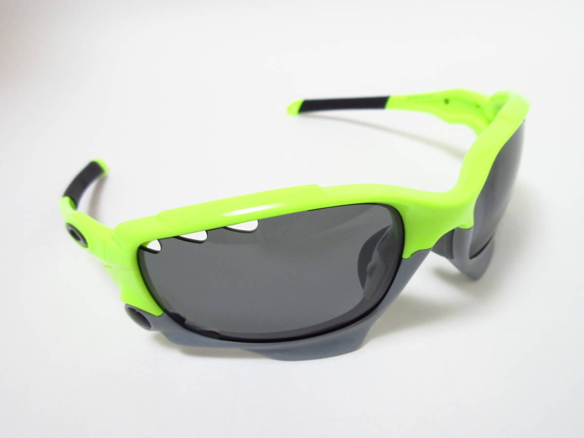 ☆国内正規品 OAKLEY RACING JACKET 他社製Black偏光レンズ