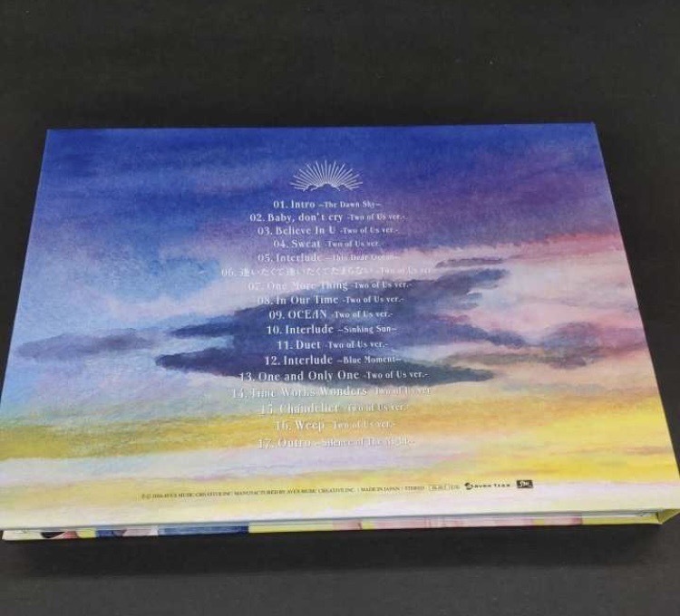 【美品】東方神起　REMIX ALBUM　「TWO OF US」　初回盤デジパック仕様　K-POP　CD_画像2