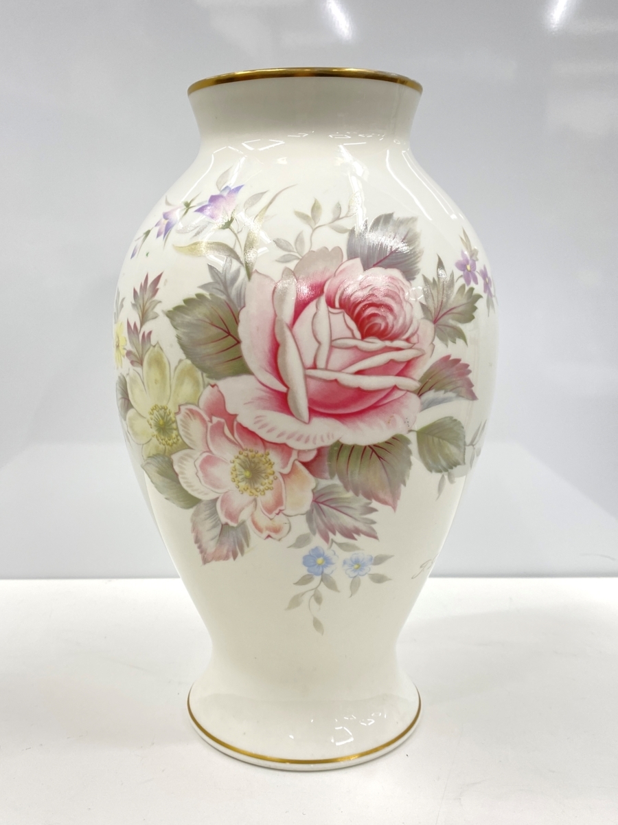 美品 NARUMI BONE CHINA ナルミボーンチャイナ 花瓶 花器 銘あり 