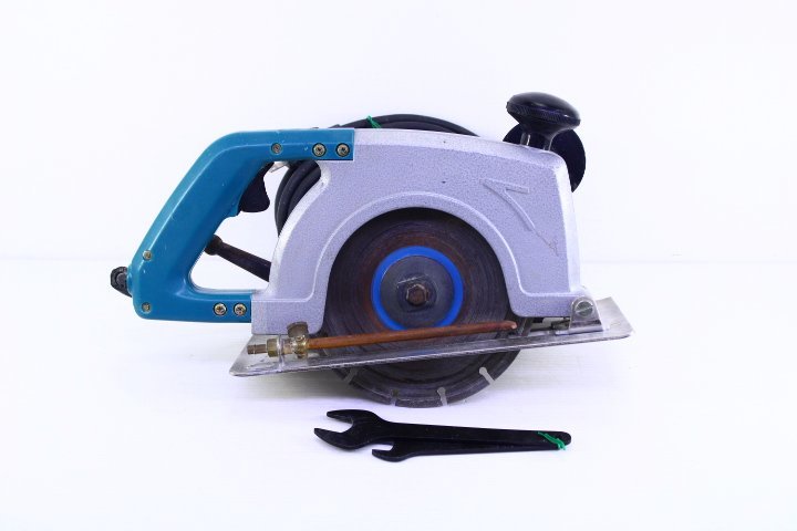 送料無料 マキタ(Makita) カッタ 給水装置仕様 180mm 4107RSP | beca ...