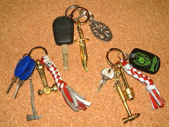  new goods out low Works OUTLAW WORKS Biker specification large brass made brass made piston type key holder key chain key ring pendant 