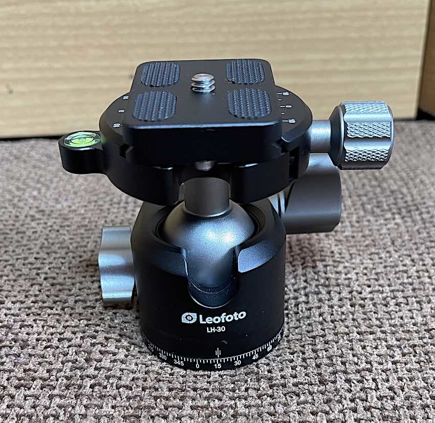 良品 ☆ Leofoto(レオフォト)低重心自由雲台「 LH-30 」 良品 ☆ Leofoto(レオフォト)低重心自由雲台「 LH-30 」
