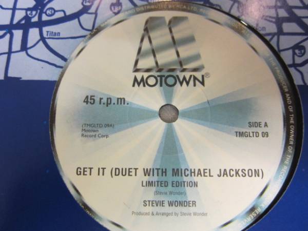 12inch Stevie Wonder / A.Get It (duet with michael jackson) B.Cryin' Through the night Motown 5枚以上で送料無料_画像1