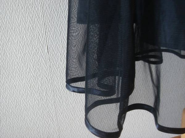 フェリシモ haco. ×まつゆう チュ－ルスカート ブラック 黒 裾パイピング 日本製 M 中古 美品_丁寧な日本製のパイピング仕上げです