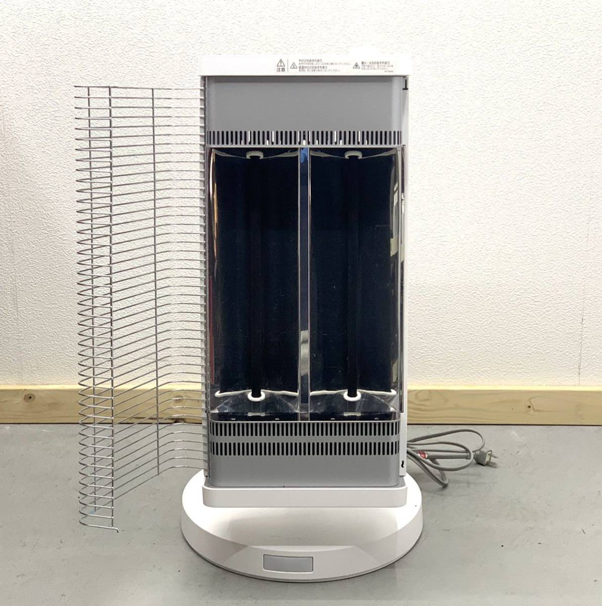 動作品□2018年製 ダイキン セラムヒート ERFT11VS-W DAIKIN 遠赤外線