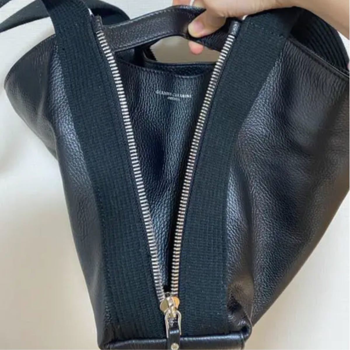 ジャンニキャリーニハンドバッグアジア(¥13,000) www.guandalinibr.com