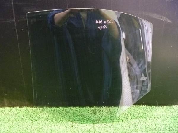 .(230144) Heisei era 12 year Lincoln GF-1LNSM86 rear door glass right 