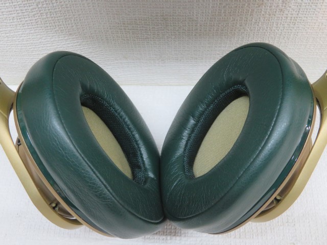 ○Beats executive AUDEMARS PIGUET ヘッドホン ゴールド ○Beats executive AUDEMARS PIGUET ヘッドホン ゴールド