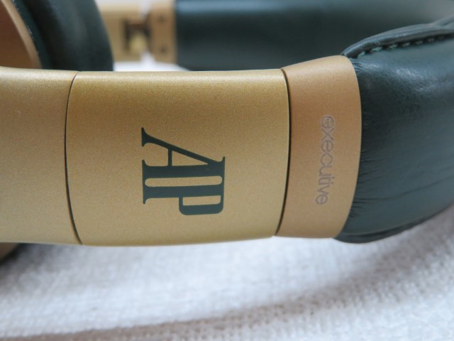 ○Beats executive AUDEMARS PIGUET ヘッドホン ゴールド ○Beats executive AUDEMARS PIGUET ヘッドホン ゴールド