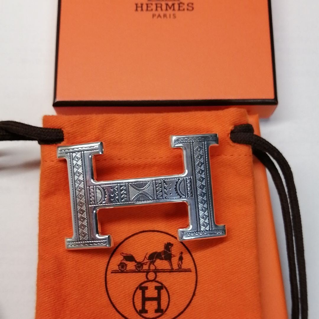 エルメス トゥアレグ バックル 銀製 シルバー925(¥100,000) エルメス トゥアレグ バックル 銀製 シルバー925(¥100,000)