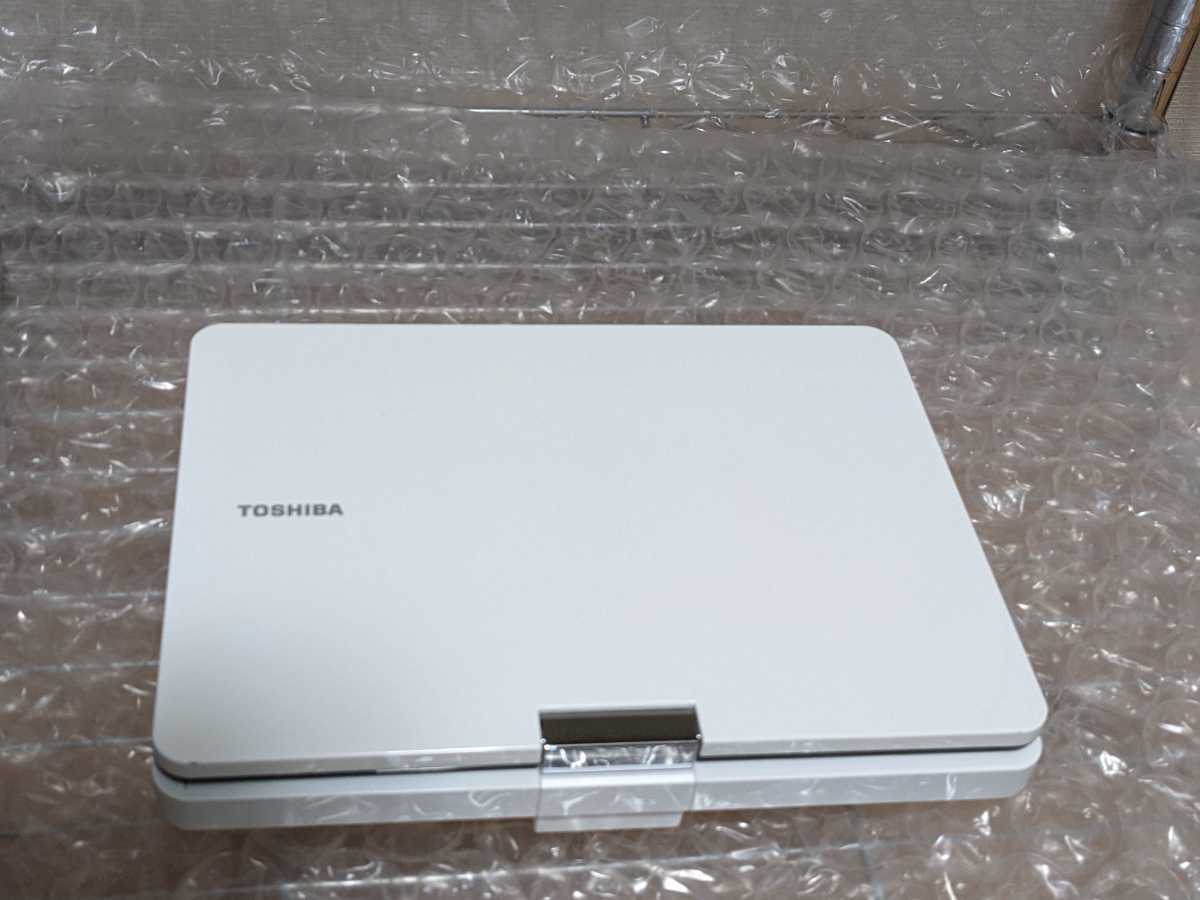9041円 【送料無料/即納】 東芝 10．0Vノート型DVDポータブルプレイヤー レグザ ホワイト SD-P1010S