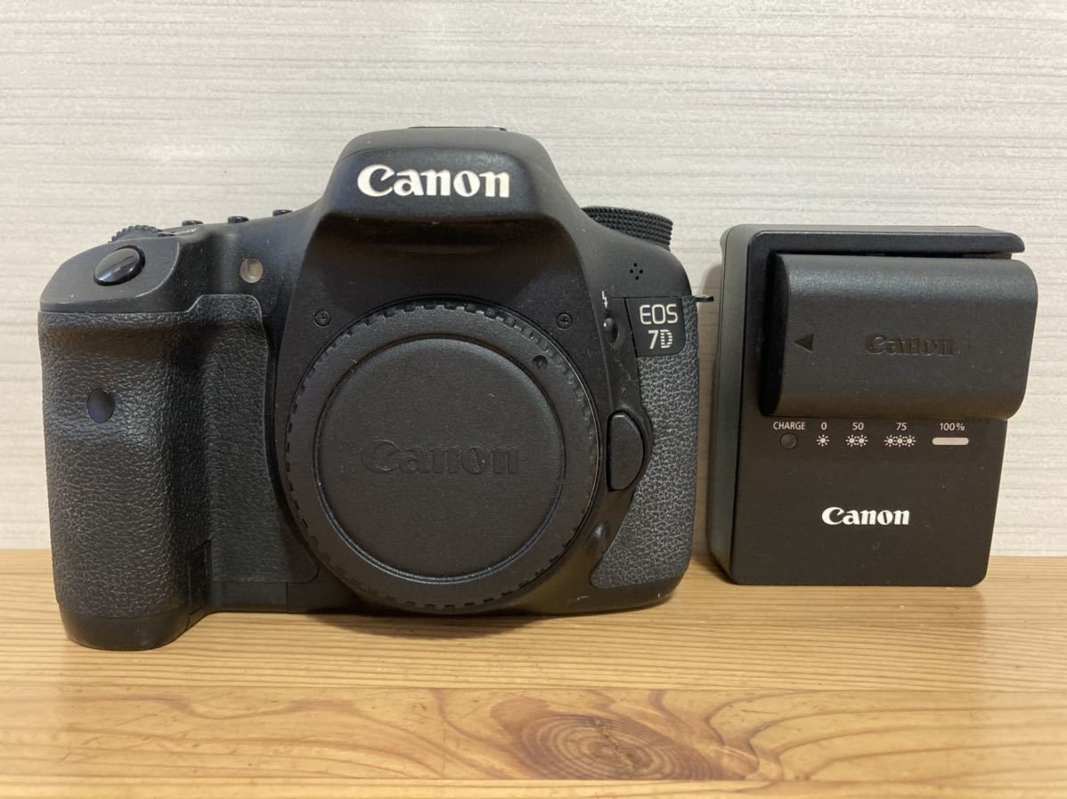 Canon キヤノン EOS 7D デジタル一眼レフカメラ ボディ 動作品_画像1