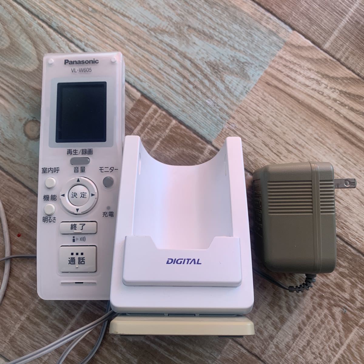 美品!Panasonic パナソニック ドアホン 子機 VL-W605 子機シール付き