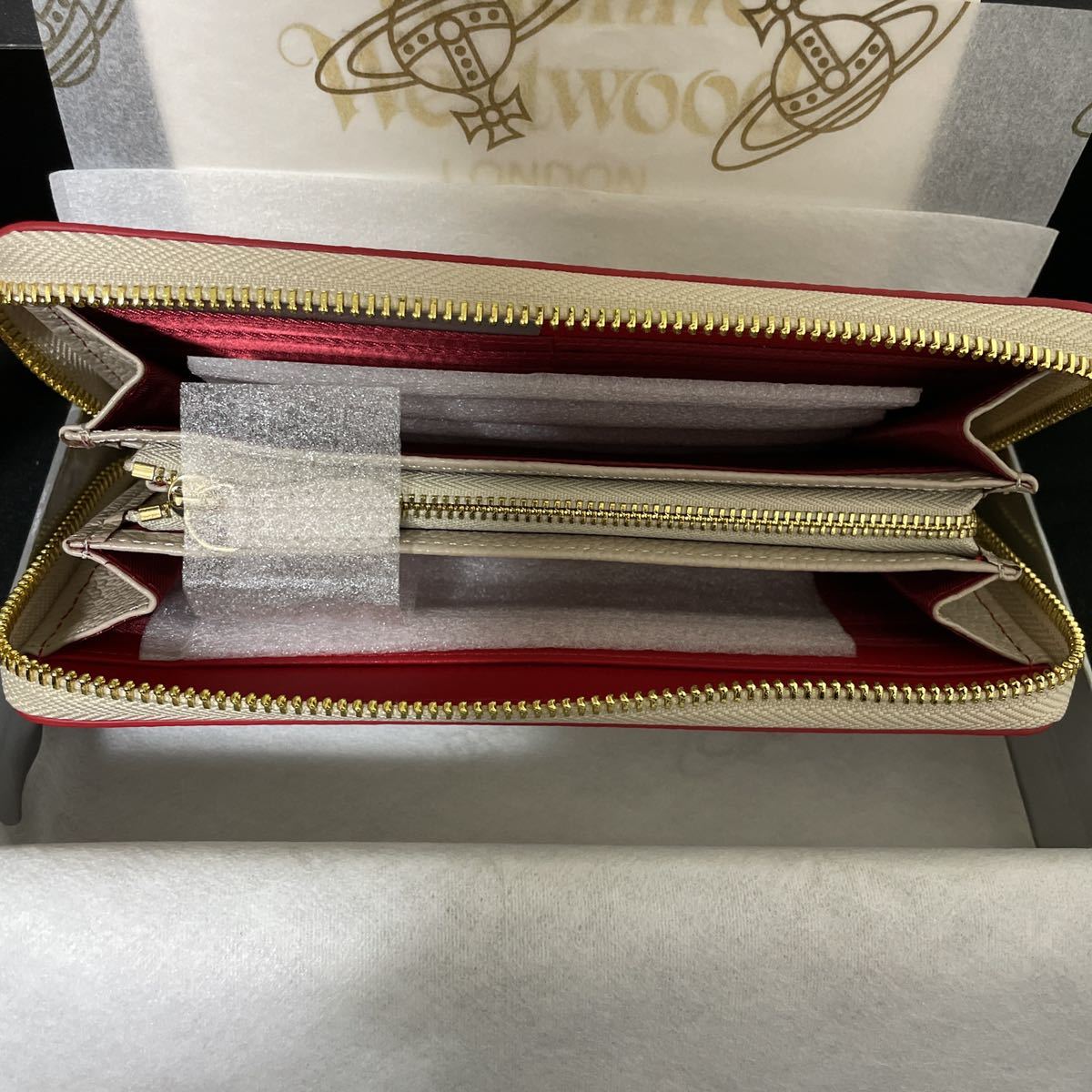 ヴィヴィアン 長財布 ホワイト レッド Vivienne Westwood 長財布 ヴィヴィアン 長財布 ホワイト レッド Vivienne Westwood 長財布