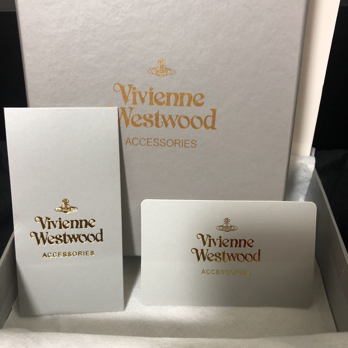 ヴィヴィアン 長財布 ブラック　ホワイト　Vivienne Westwood ヴィヴィアンウエストウッド レディース財布 黒　白