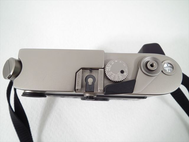 日本安心 □ LEICA ライカ M6 チタン フィルム一眼レフ ソフトケース付き シャッター切れOK 現状品 220206A2235 日本安心 □ LEICA ライカ M6 チタン フィルム一眼レフ ソフトケース付き シャッター切れOK 現状品 220206A2235