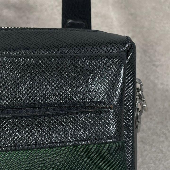 Louis Vuitton ルイヴィトン ショルダー バッグ タイガ サヤン | www
