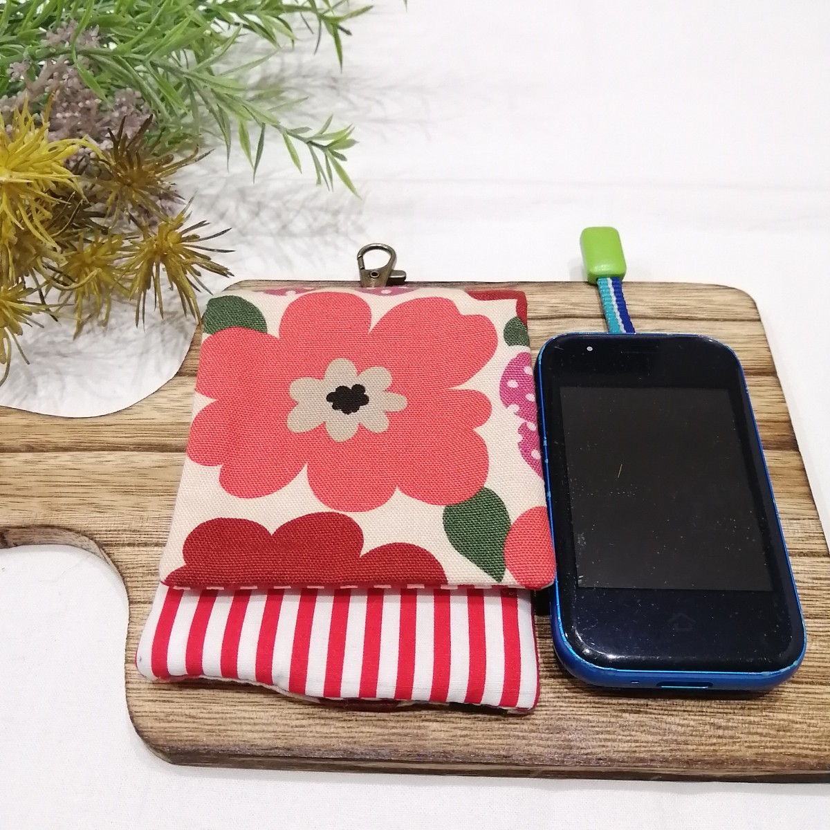 新着商品 花柄 キッズ携帯ケース カバー マモリーノ ハンドメイド 送料無料本物研究所 スマホ タブレット パソコン スマホ タブレットアクセサリー 周辺機器 Www Writeawriting Com