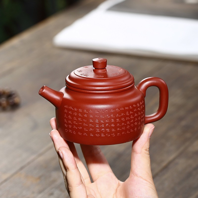 極上美品 本物 紫砂壺 大紅袍 茶壷 カンフーティー 中国古玩 茶器 ティーポット 朱泥急須 カンフーティー 手彫 陶器 美術品 宜興産 lh714_画像3