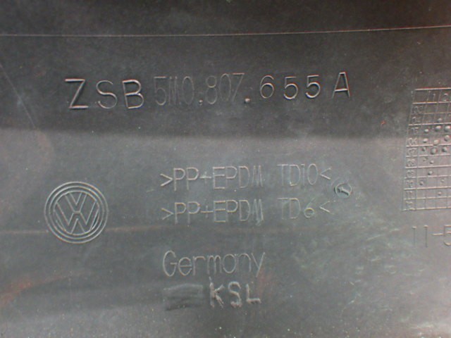 フォルクスワーゲン　VW　1K系　ゴルフ　プラス　フロントバンパーモール　左右セット　190920232_画像5