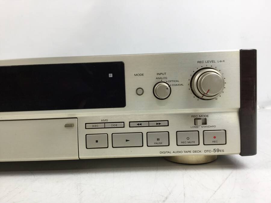 SONY DTC-59ES DATデッキ 音響機器 オーディオ ソニー ジャンク SONY DTC-59ES DATデッキ 音響機器 オーディオ ソニー ジャンク