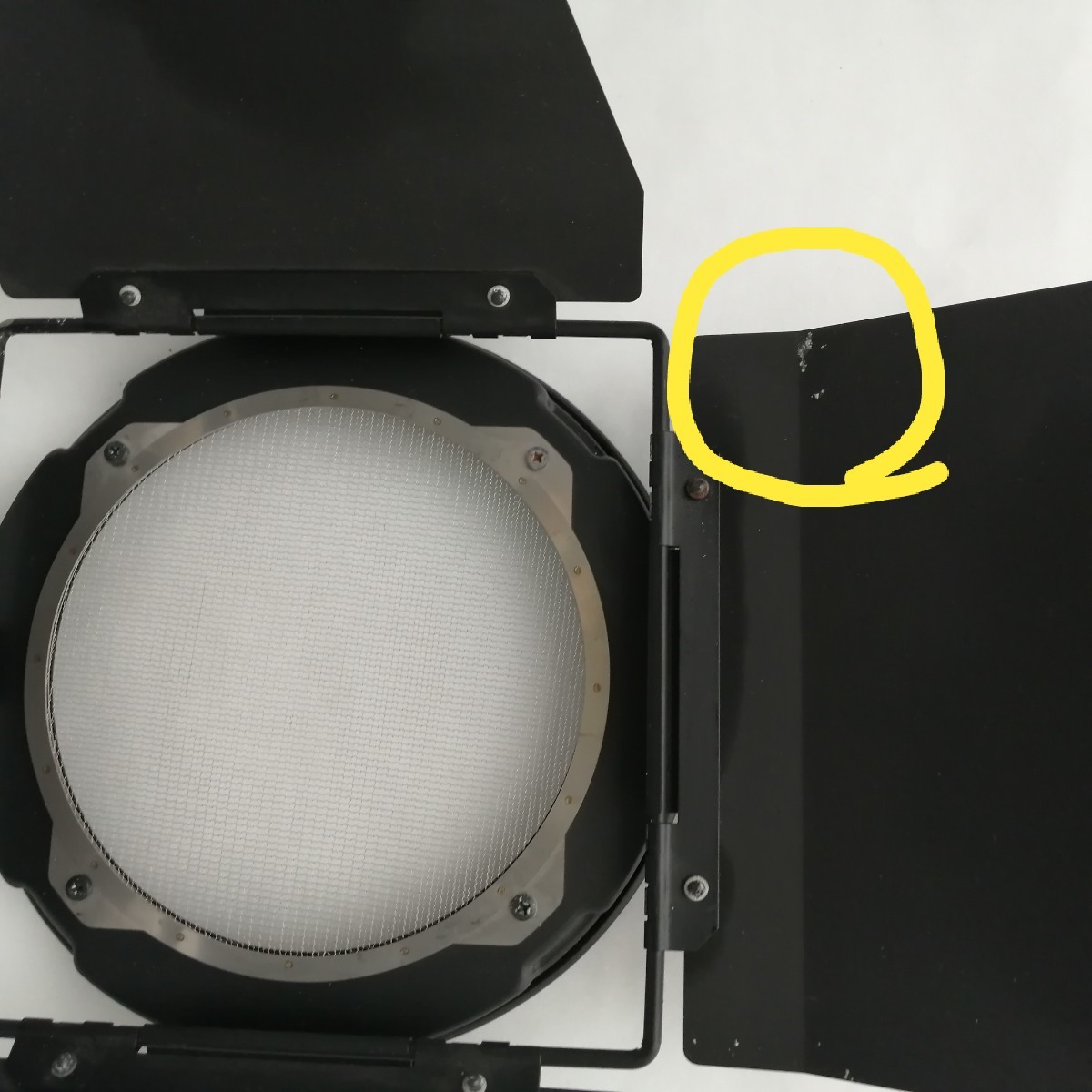 ハロゲン照明器具 空間演出用 東芝 UNIFOCUS 1000|Yahoo!フリマ ハロゲン照明器具 空間演出用 東芝 UNIFOCUS 1000|Yahoo!フリマ