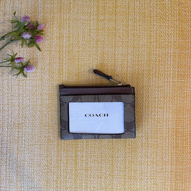 COACH】 パスケース 新品未使用 カーキ(¥9,500) | www.tobighana.com