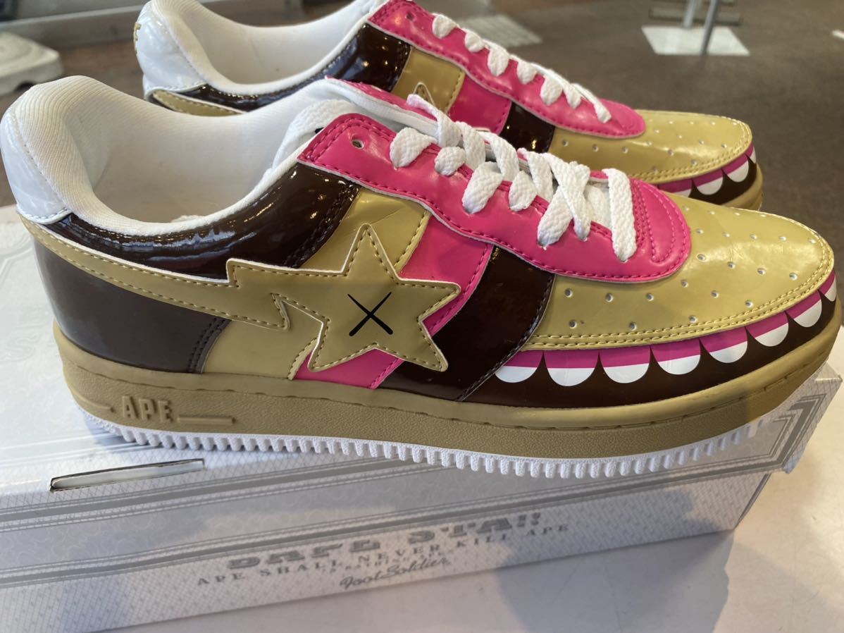 APE KAWS CHOMPERS BAPESTA COFFEE US8 新品_画像1