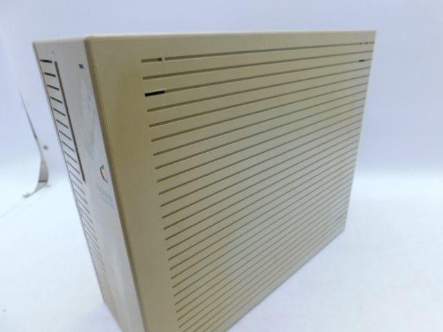 ★A2312 マッキントッシュ Macintosh Quadra 700 M5920 アップル デスクトップ パソコン ジャンク_画像7