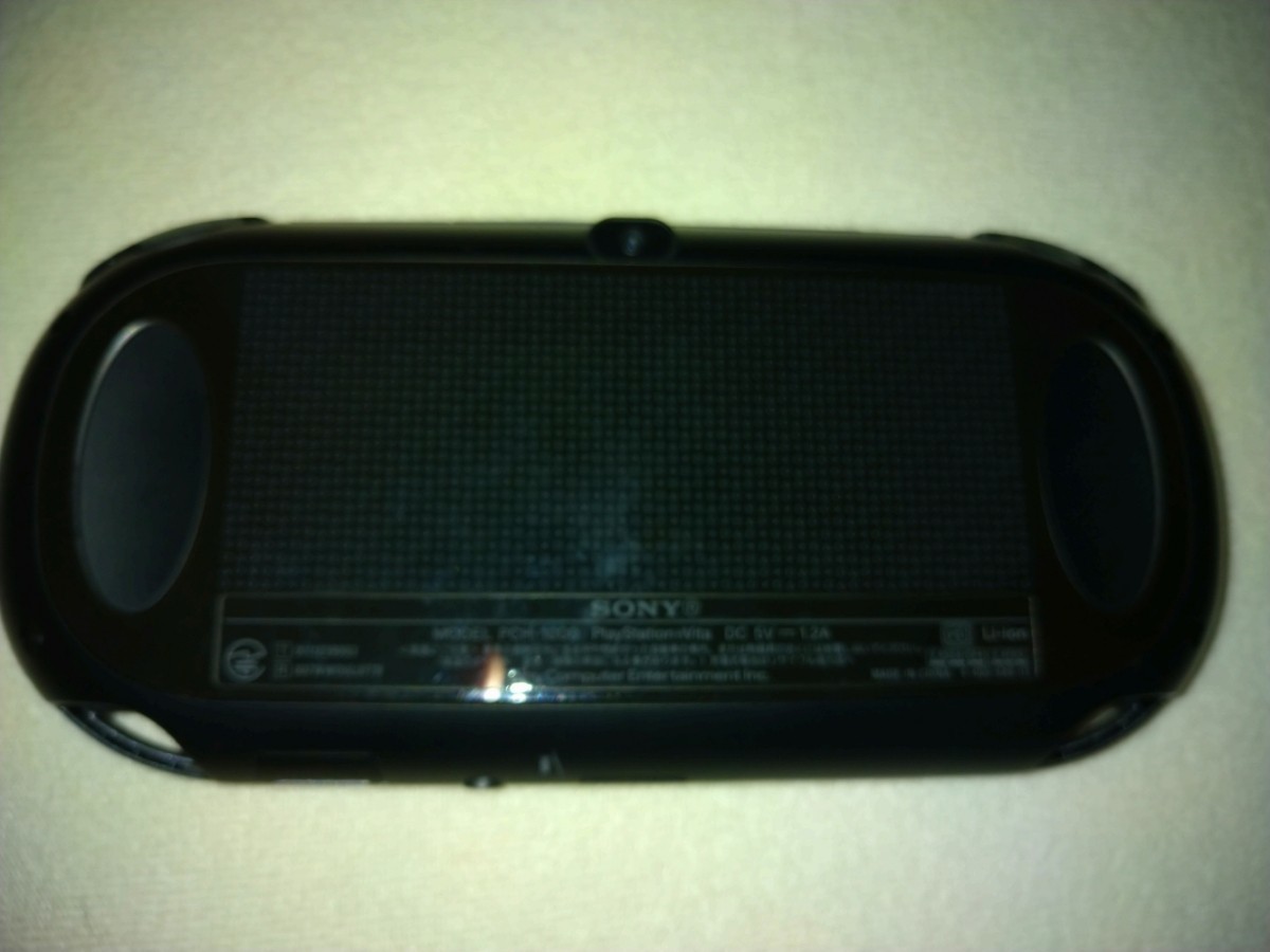 【美品】PlayStationVita Wi-Fiモデル PCH-1000